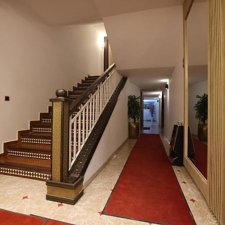 Hotel Des Lilas Уджда Экстерьер фото
