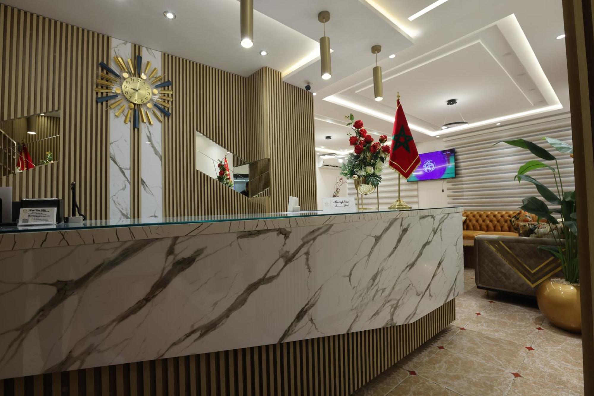 Hotel Des Lilas Уджда Экстерьер фото